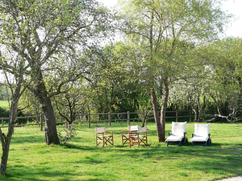 Le Manoir Du Pas Jahan Coueron Luaran gambar