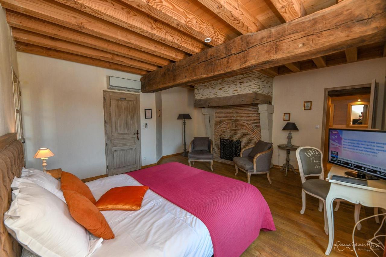 Le Manoir Du Pas Jahan Coueron Luaran gambar