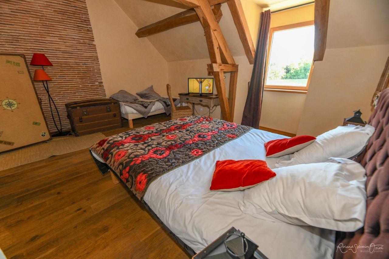 Le Manoir Du Pas Jahan Coueron Luaran gambar