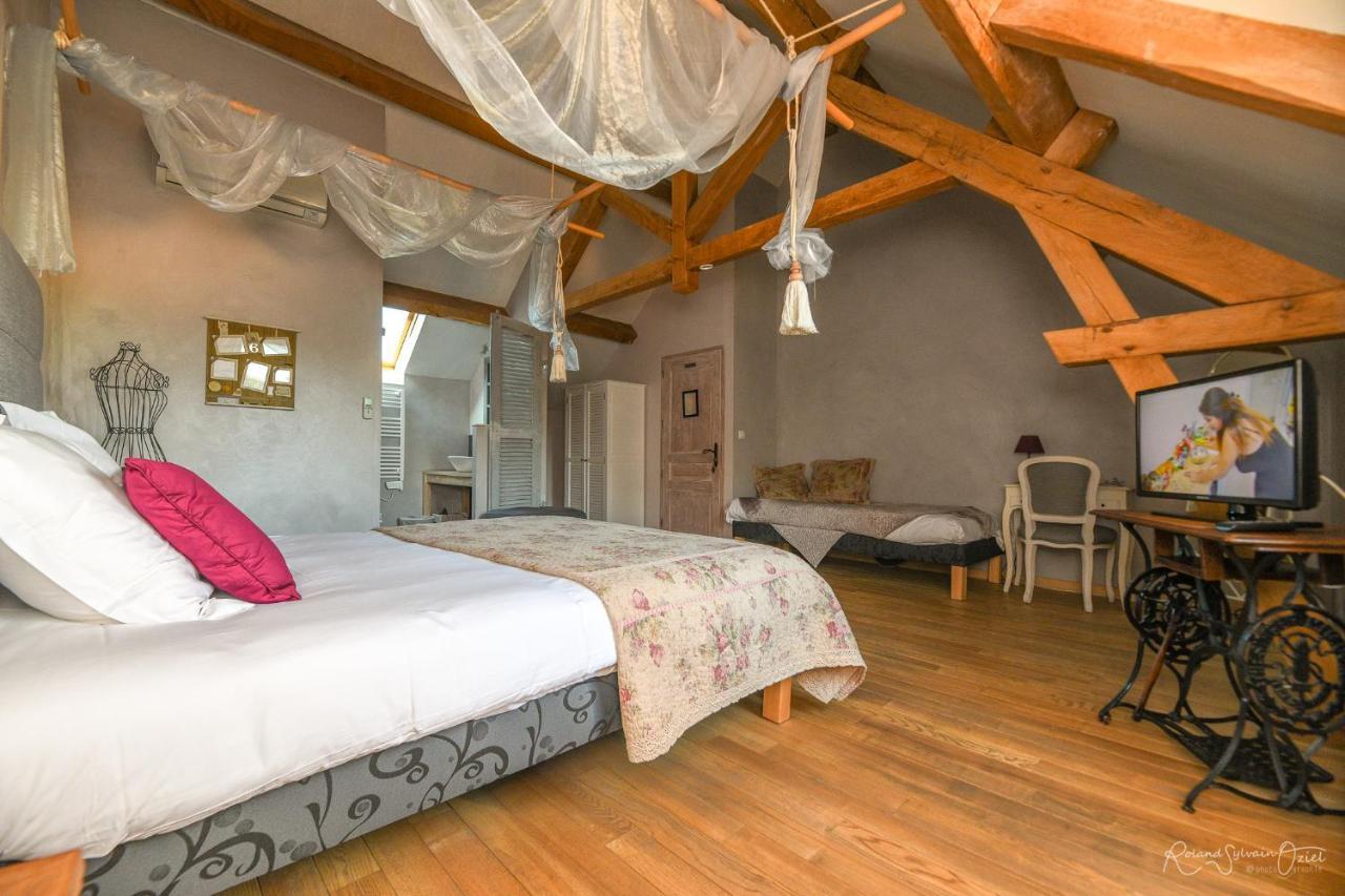 Le Manoir Du Pas Jahan Coueron Luaran gambar