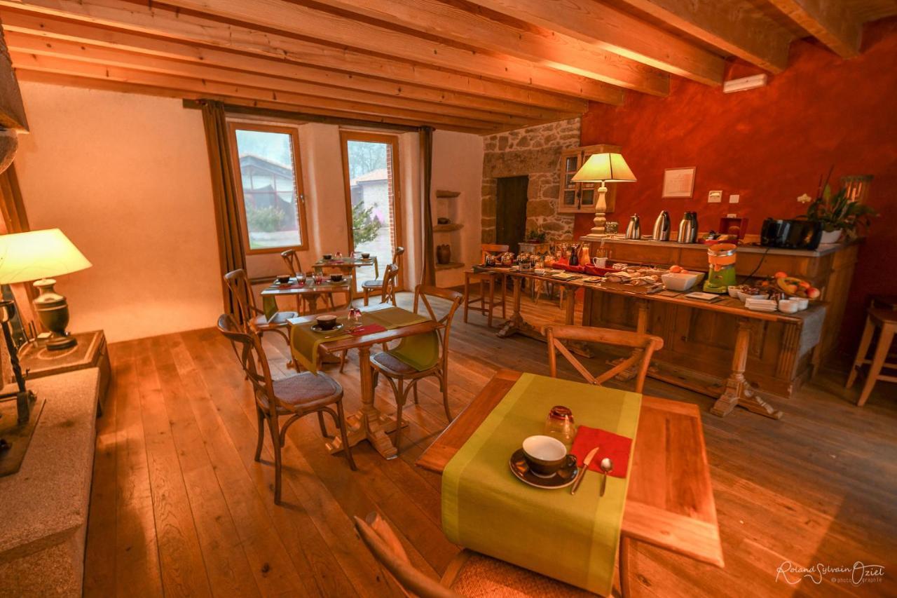 Le Manoir Du Pas Jahan Coueron Luaran gambar